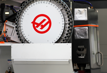 Den nye 5-akset CNC-fræser tilbyder simultanbearbejdning.