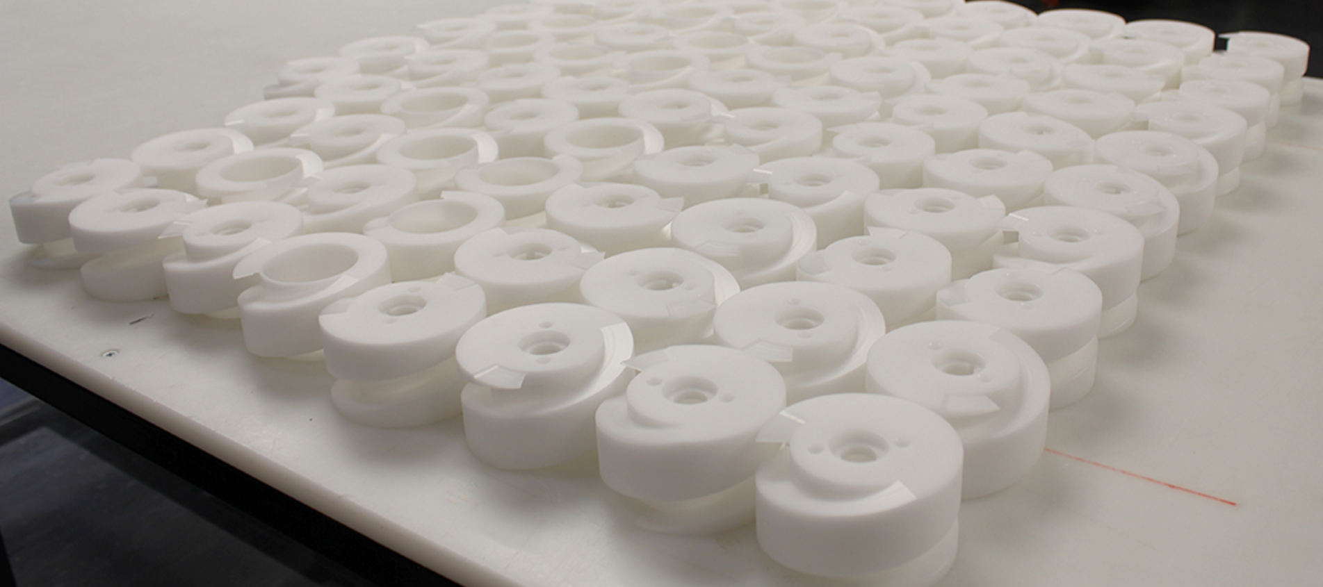 Dispensing screws in white FCM plastic is finished