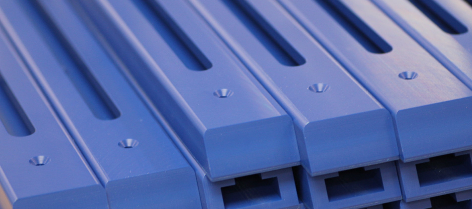 Blå profiler til en kunde i fødevareindustrien.