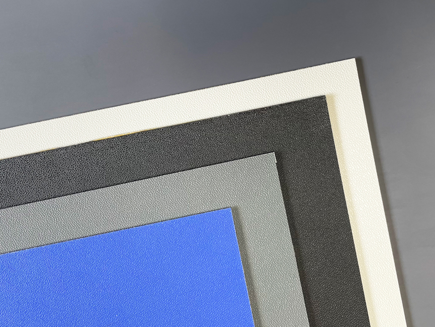 ABS plader i hvid, sort, grå og blå