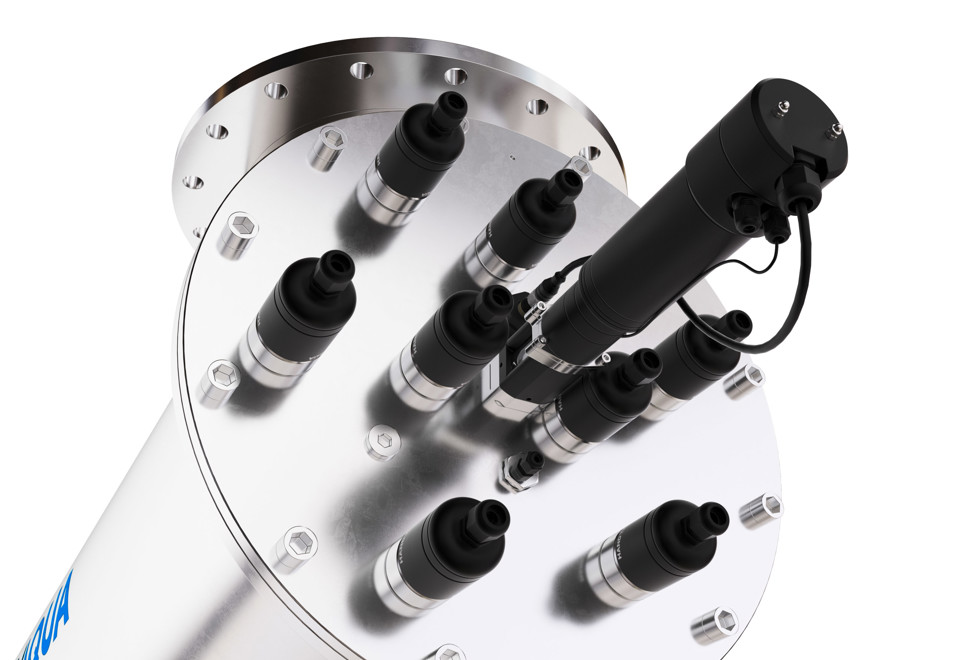 Propper i plast monteret på et UV-desinfektionssystem