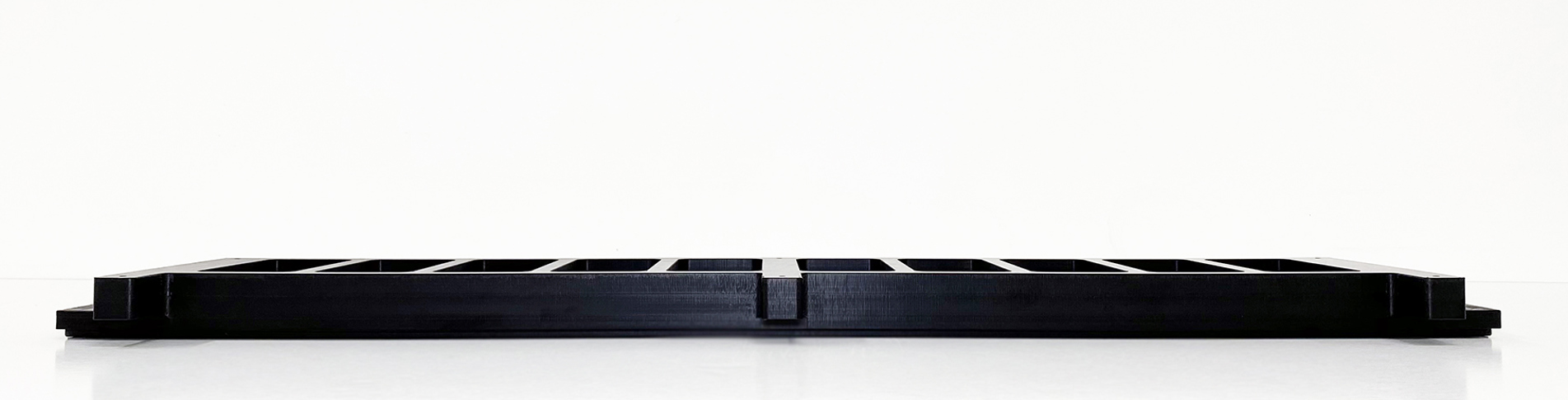 Plastic part in high performance plastic