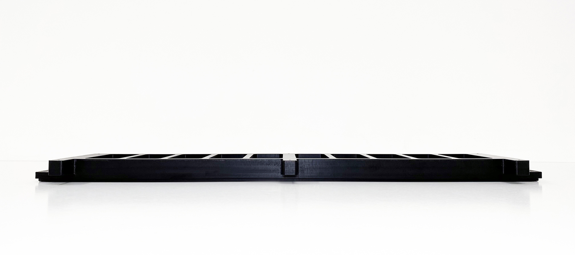 Plastic part in high performance plastic