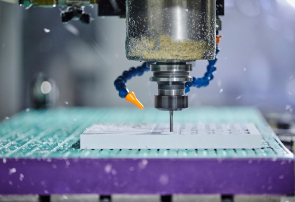 CNC milling is one of the most used plastic processing methods at Induflex.