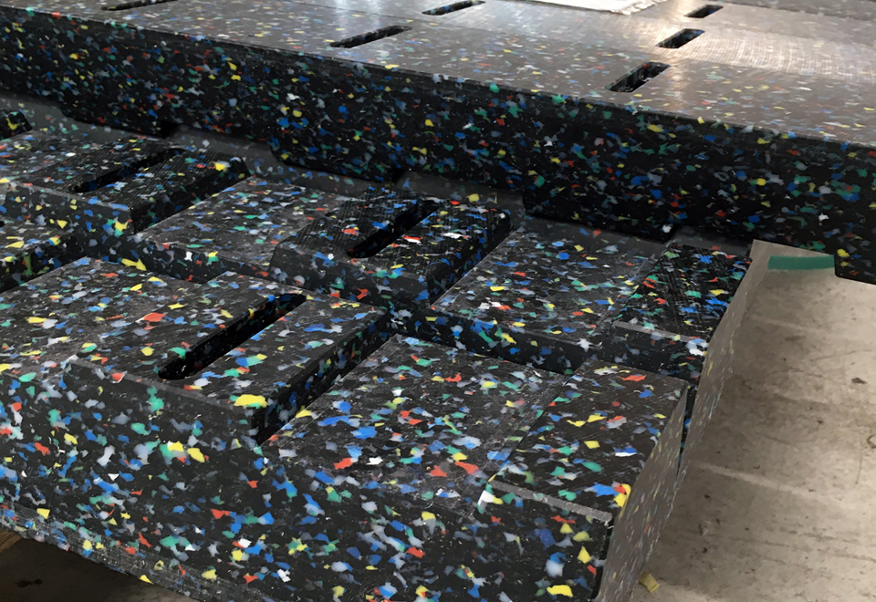 Fræsede fortandinger i plast